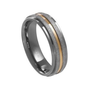 Aliança de Aço Masculina Namoro Compromisso Anatômica com Friso em Ouro Acabamento Polido e Fosco 4416